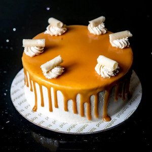 Salted Caramel Cake
